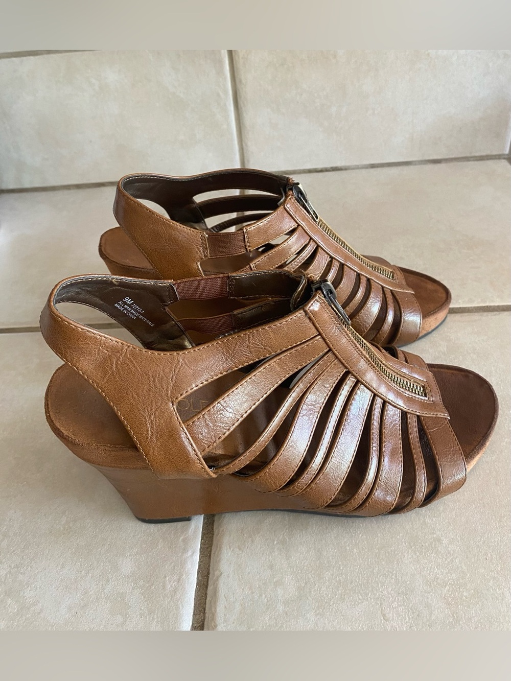 AEROSOLES Brown Strappy Wedge Sandals with Front Zip Accent